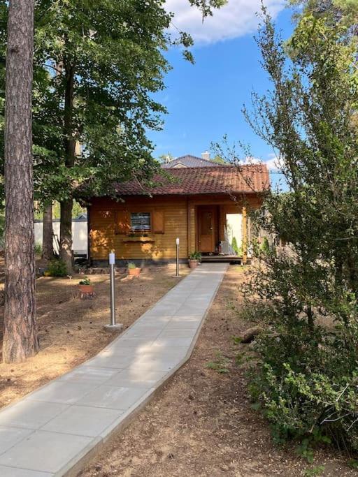הוילה Königs Wusterhausen Haus Clemens - Gemuetliches Holzhaus Mit Grundstueck מראה חיצוני תמונה